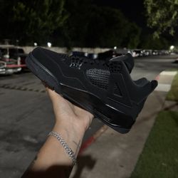 Jordan 4 Black Cat 