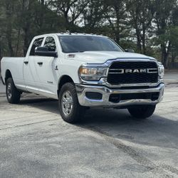 2019 Ram 2500 Crew Cab Tradesman Pickup 4D 8ft