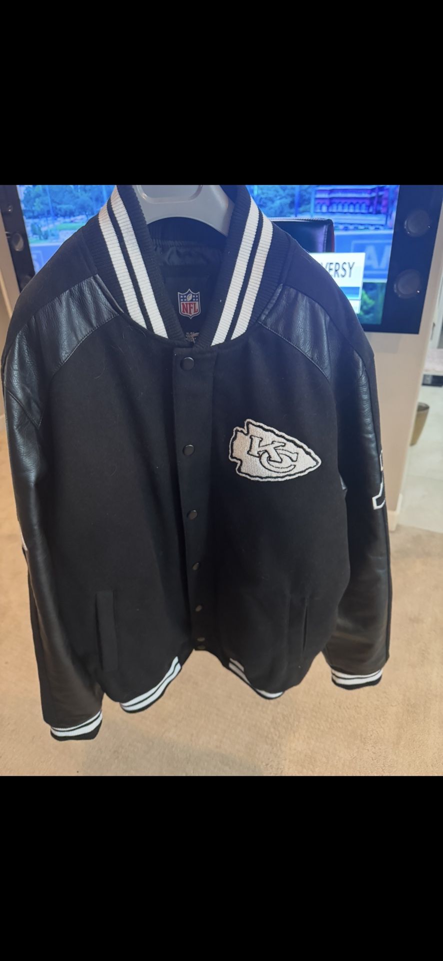Chiefs Black XL Jacket