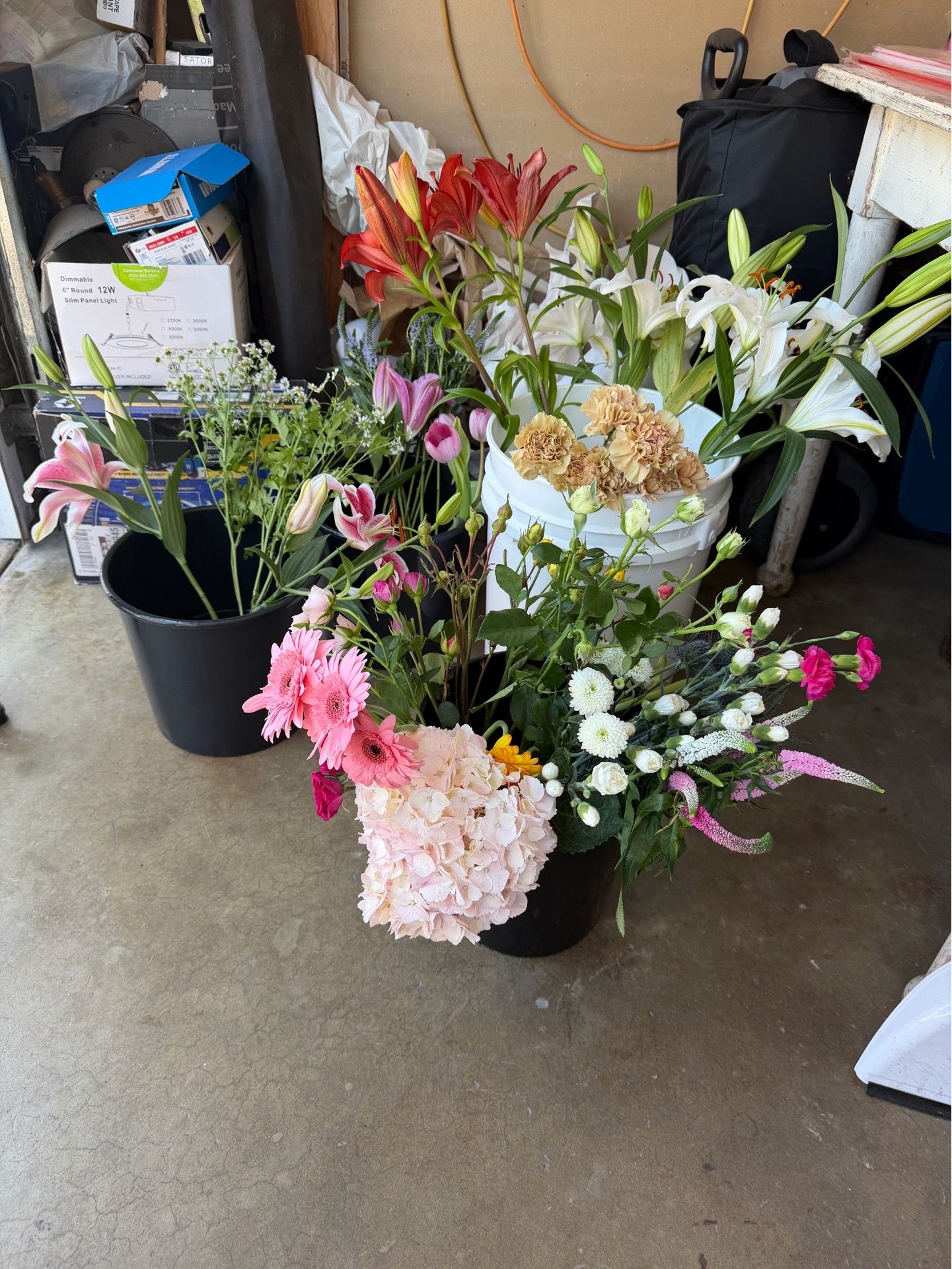Flower Arrangements/Arreglos Florales
