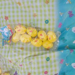Chicken Dec. Plastic Easter Eggs