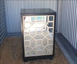 Mirrored accent table