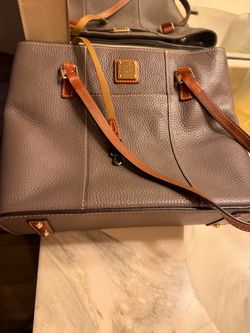Dooney & Bourke  Tote