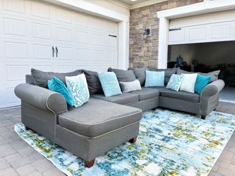 Gray 3 piece U Shaped Sectional