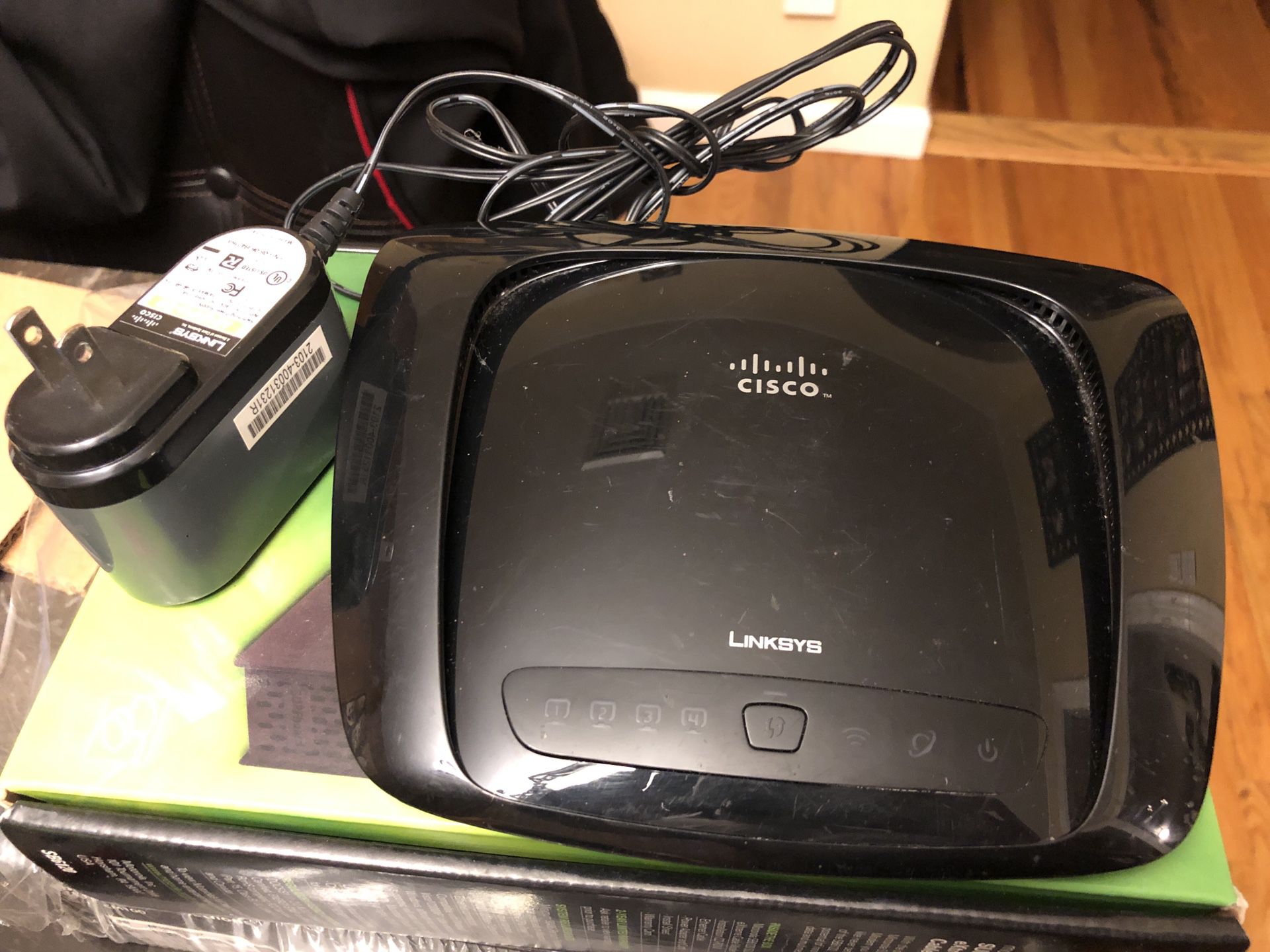 LINKSYS WIFI ROUTER