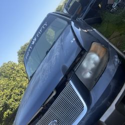 Parts 2004 Ford Expedition 