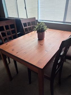 Wood dining table