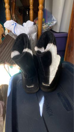 Boots size 10