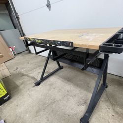 Art Table 