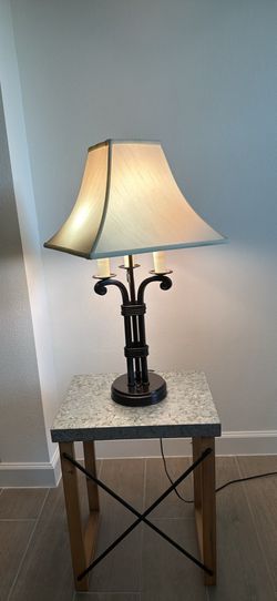 Elegant 4-Light Table Lamp – Dual Switches – $30 OBO