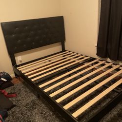 Selling This Bed And Mattress With Memory Foam For 400 , New And Clean 