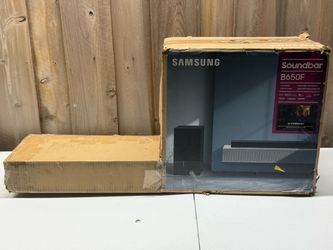 Samsung Soundbar with wireless subwoofer