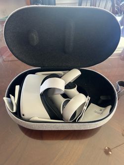 Oculus Quest 2 with case
