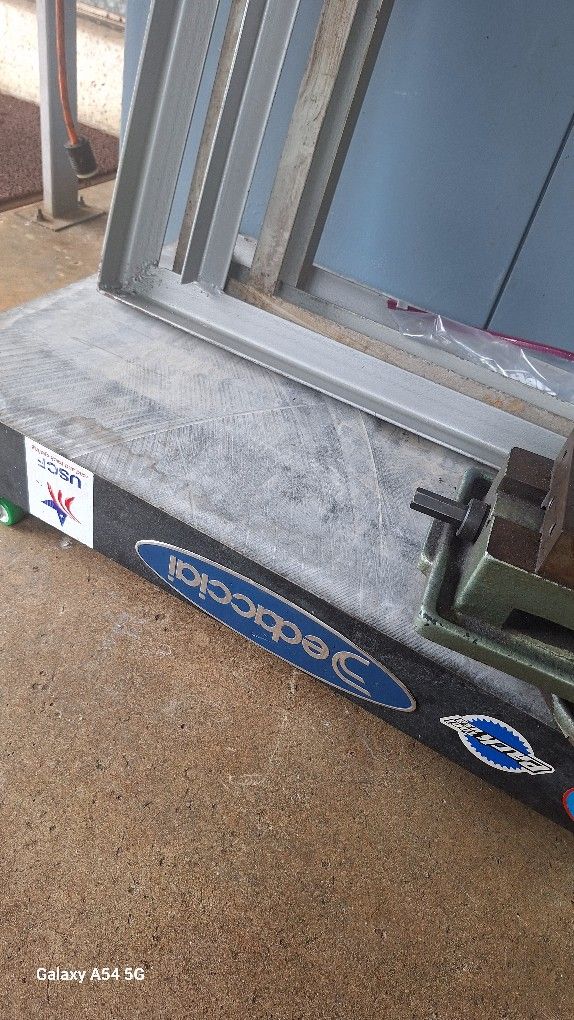 Large Surface Table 24 By 36 And Machine Vice 