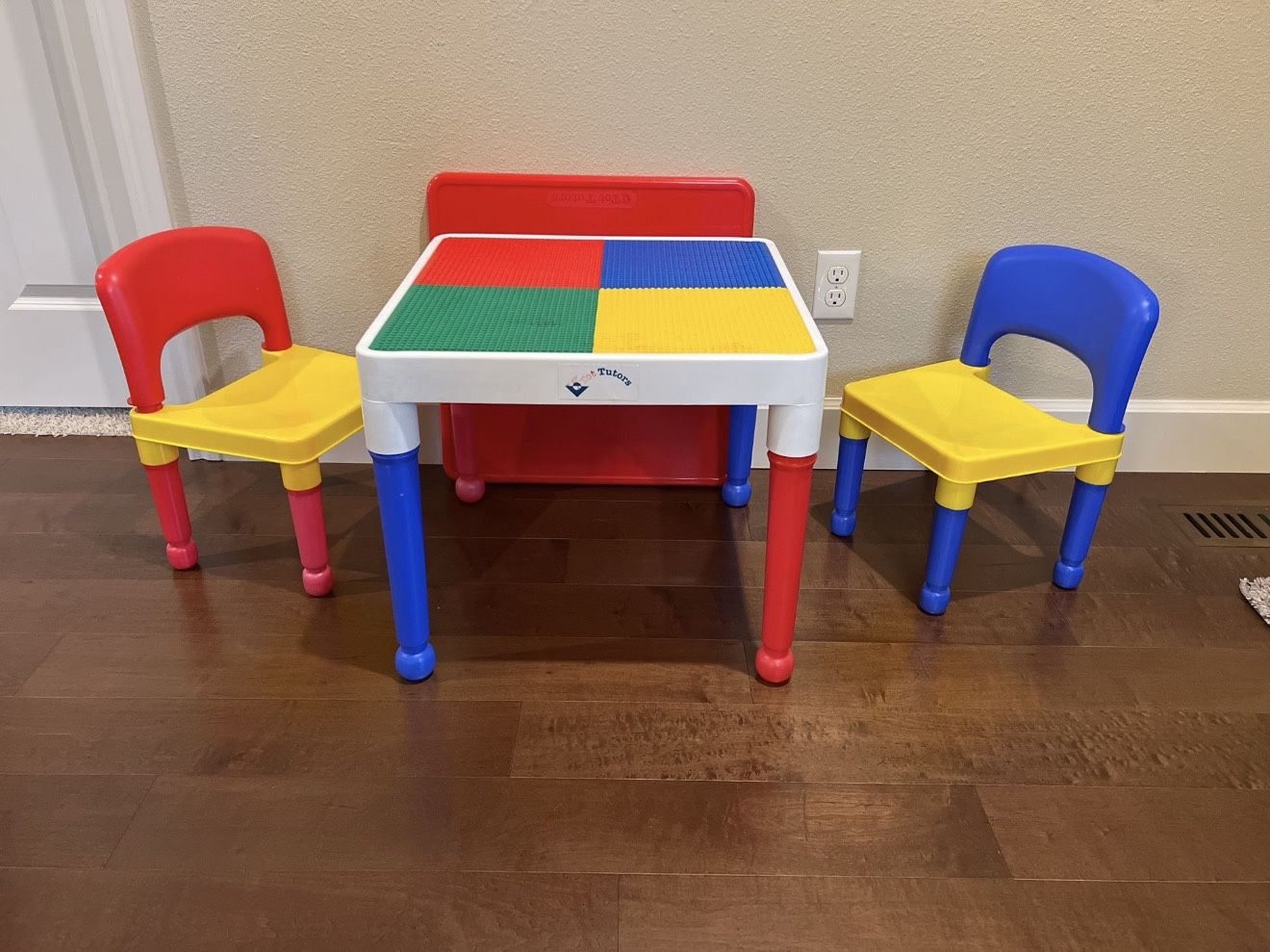 Lego Build Table