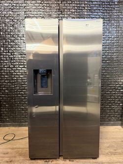 SAMSUNG SIDE BY SIDE REFRIGERATOR w/WARRANTY! R3712A