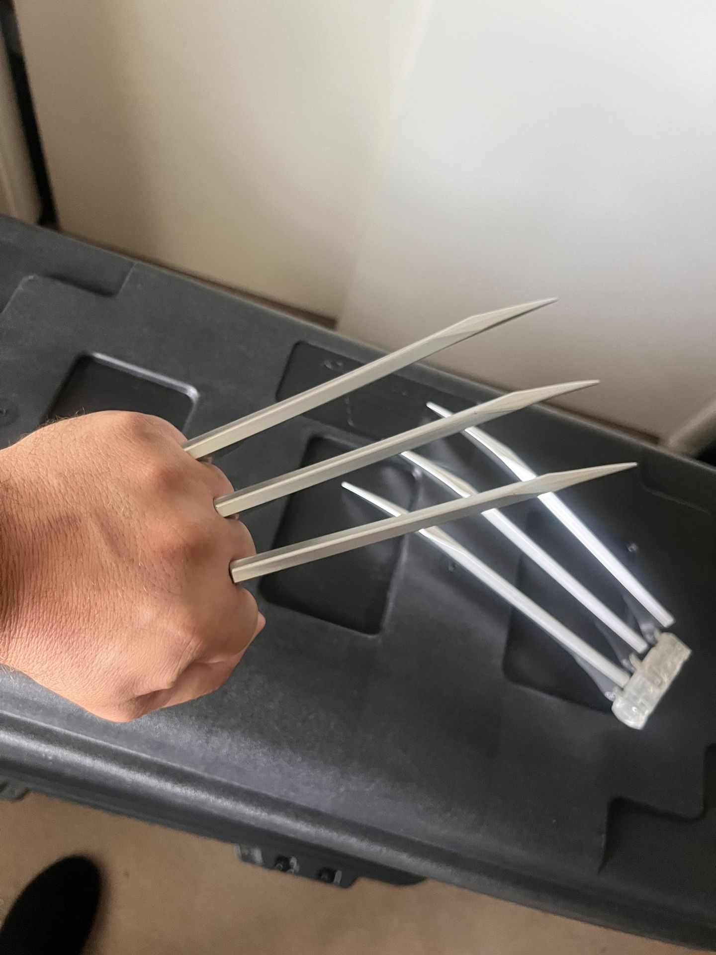 Wolverine Cosplay Adamantium Claw Blades (Plastic)