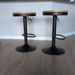 Adjustable Modern Industrial Bar Stool (Set of 2)