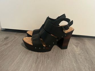 kork brand woman’s sandals
