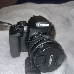 Canon Rebel EOS T8I 