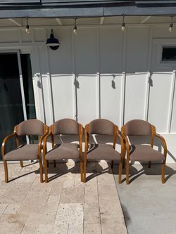 Set of 4 Dining Chairs