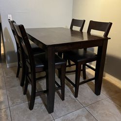 Dark Brown Dining Table w/Chairs