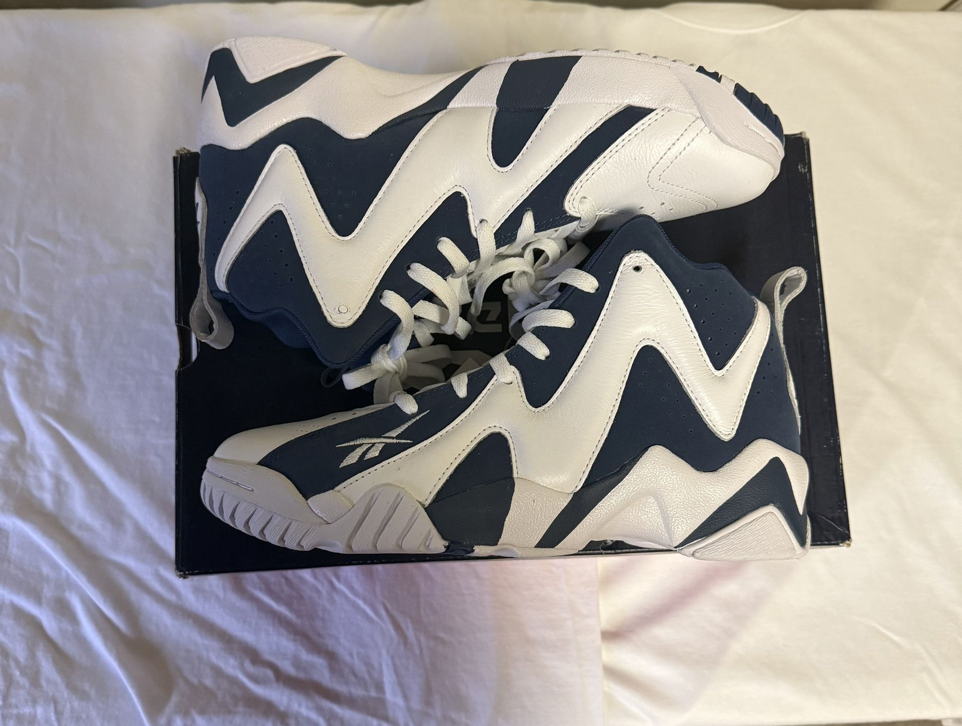 Reebok Kamikaze Size 9