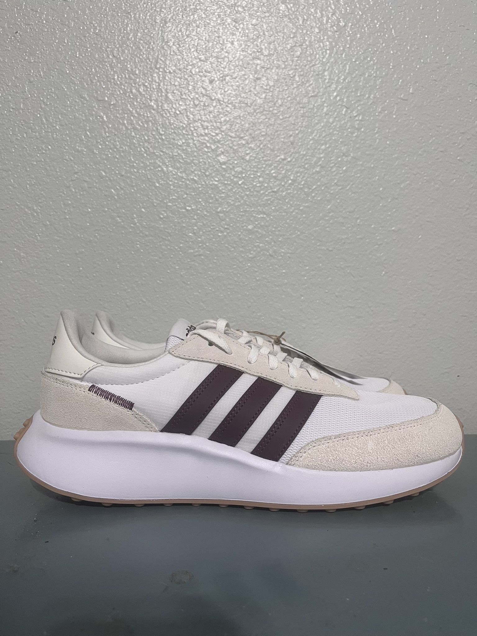 Adidas Run 70s (Size 10.5)