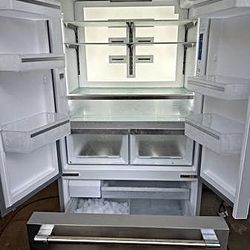 New Thermador Bottom Mount Stainless Steel Refrigerator 