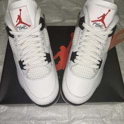 Jordan 4 Retro