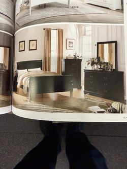 Queen bed room Set On Sale