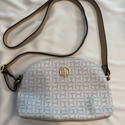 Tommy Hilfiger Crossbody Purse Bag