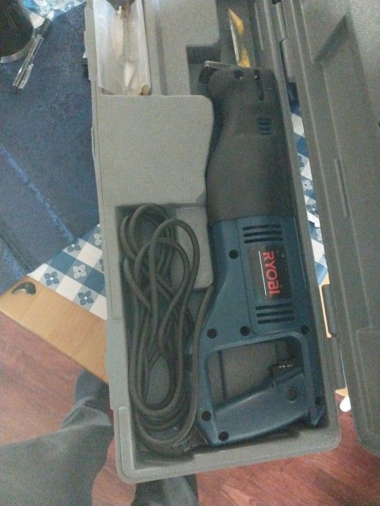 Ryobi  Skill  Saw