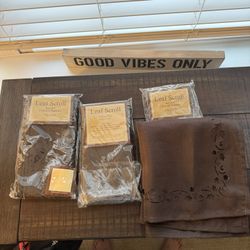 Leaf scroll cutwork napkins-set of 10