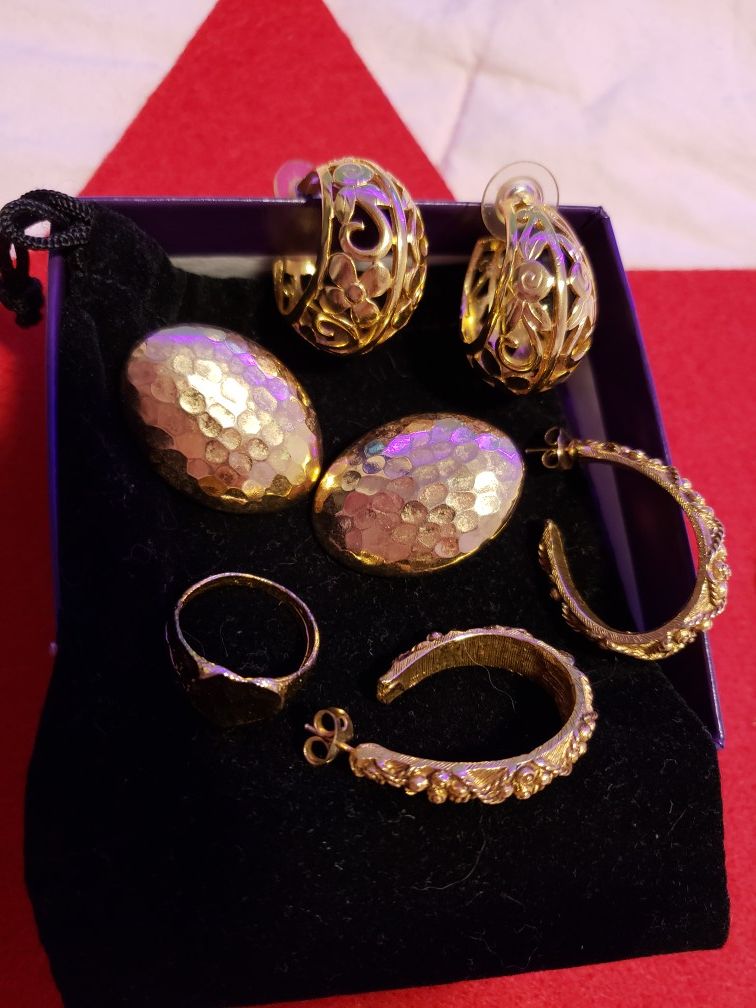 Gold plated ring, 3 sets of earrings