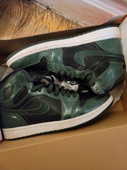JORDAN PATENT LEATHER 1S VINTAGE 