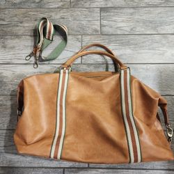 Black caviar weekender vegan leather bag everest tan