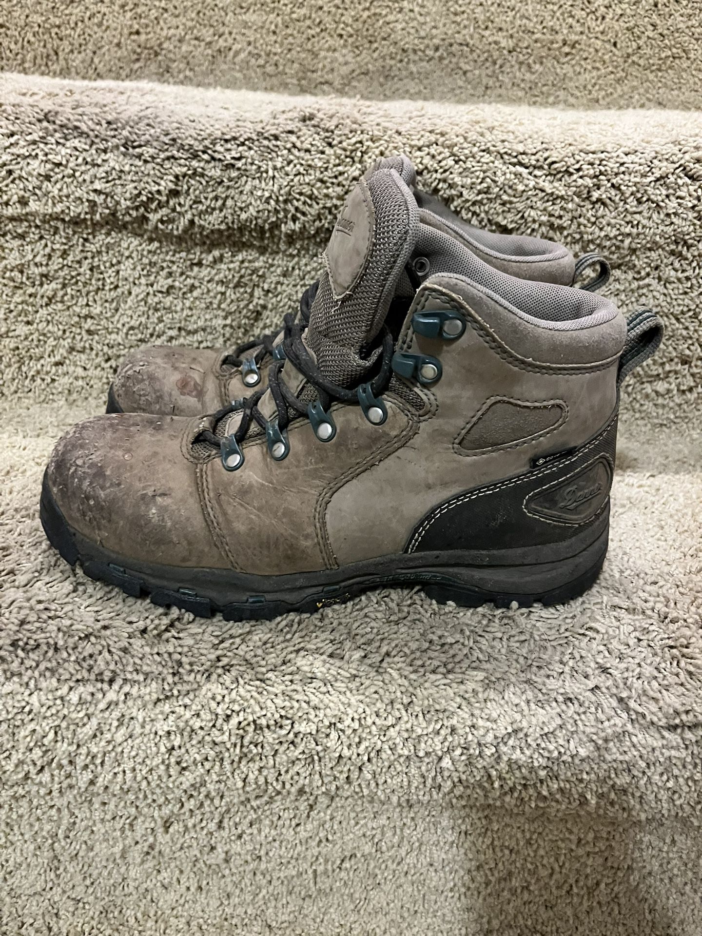 Danner Women’s Hiking Work Boots, Size 8.5