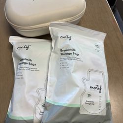 Mom Cozy Breast Pump And Bags