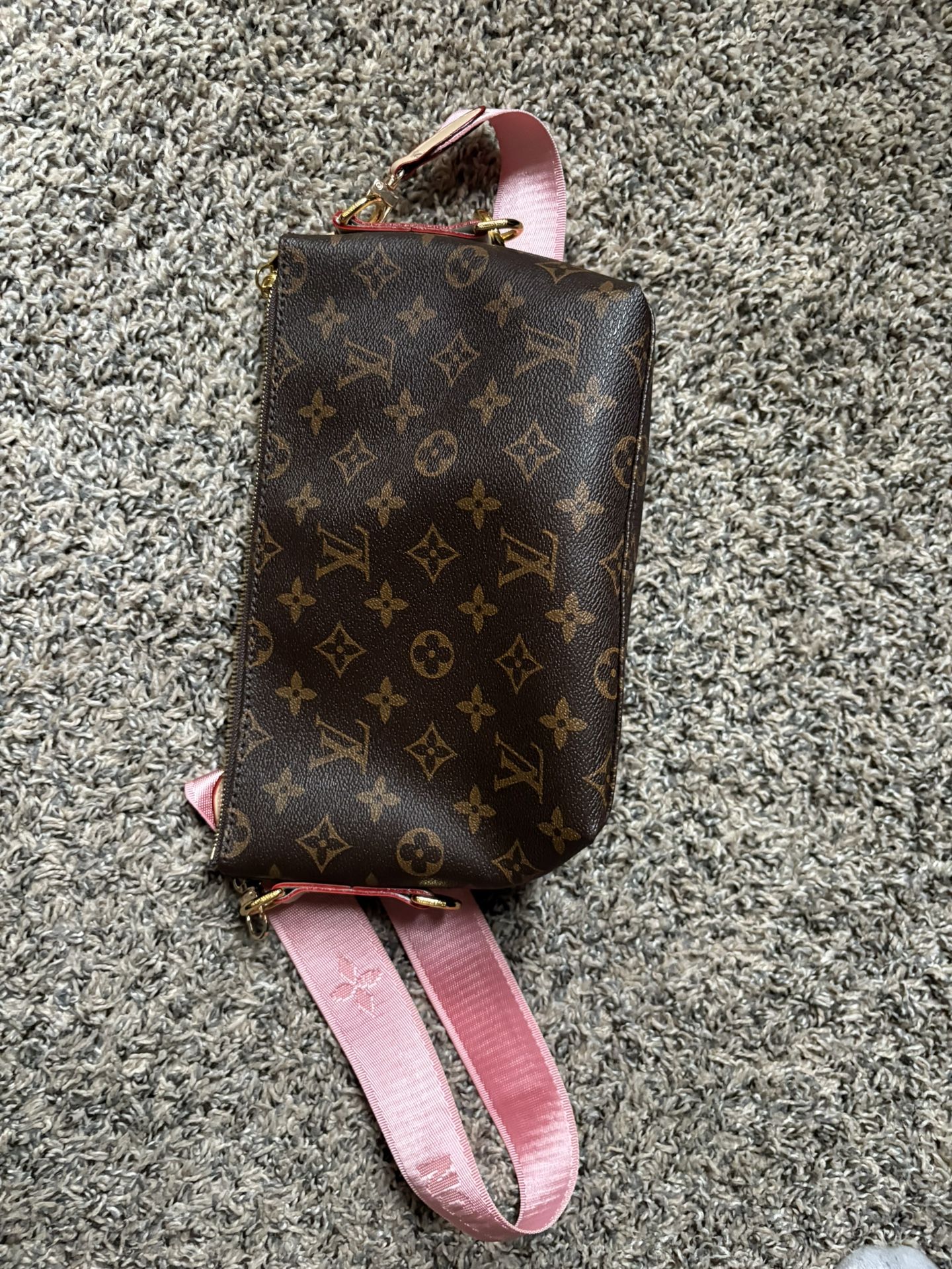 Louis Vuitton Purse 