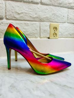 Stiletto pumps