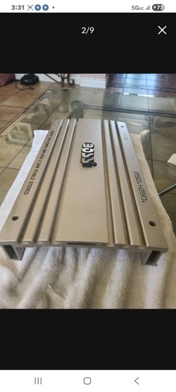 Boss AVA-750 Mobile Bridgeable Power Amplifier
