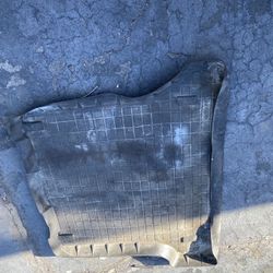 Isuzu Trooper Rear Cargo Mat