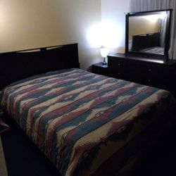 BEDROOM FURNITURE SET NEW