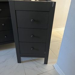 BABY CHANGING TABLE $120