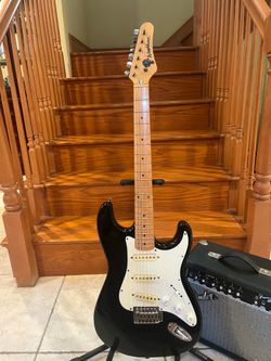 Washburn Lyon Stratocatser (Vintage/Made In Korea) w/ Fender Amp