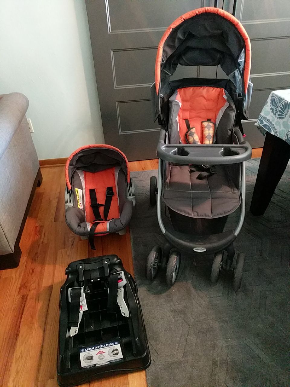 Baby Trend Pioneer Travel System, model 3933074
