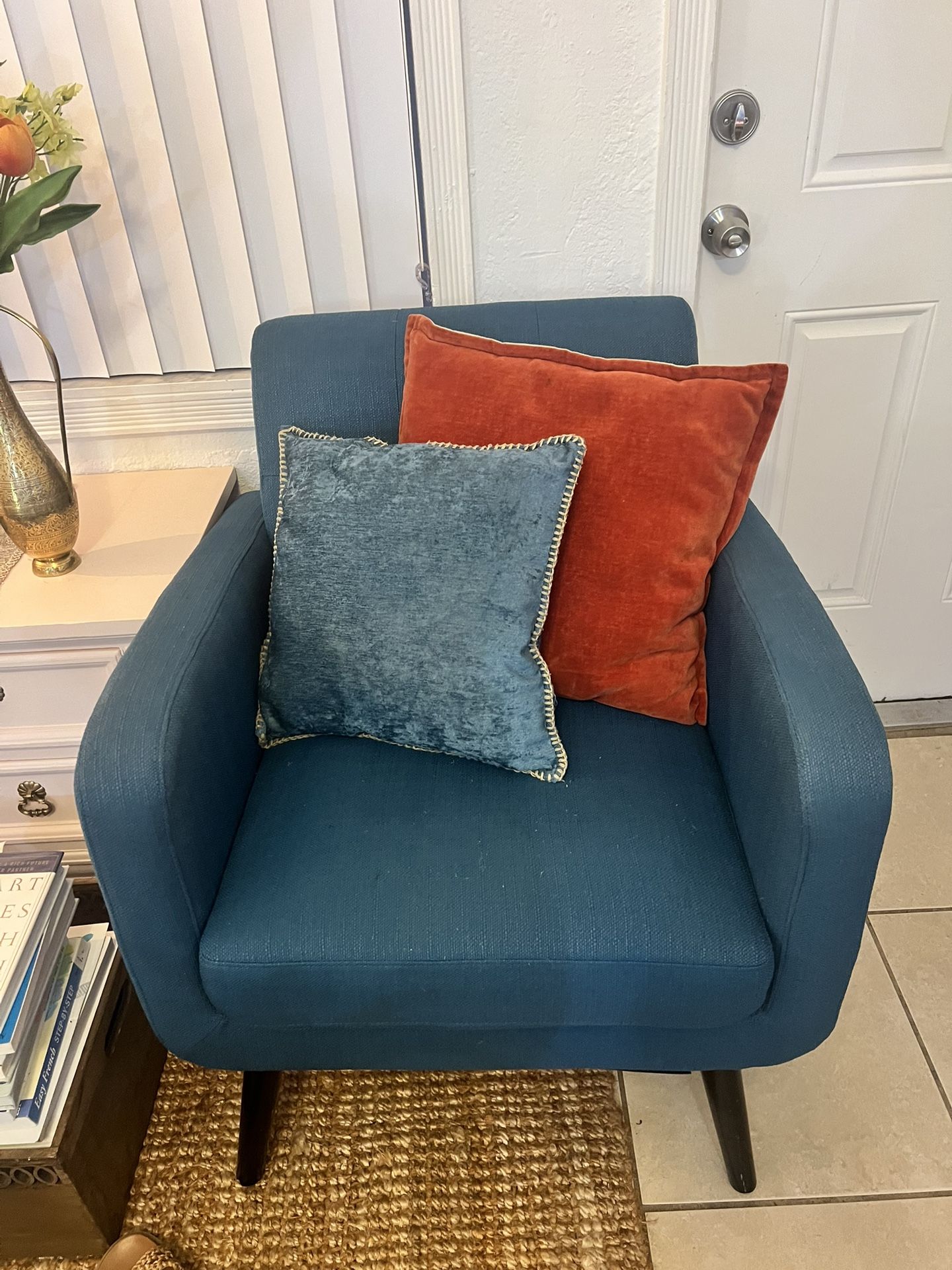 Comfy Blue Chair With Pillows