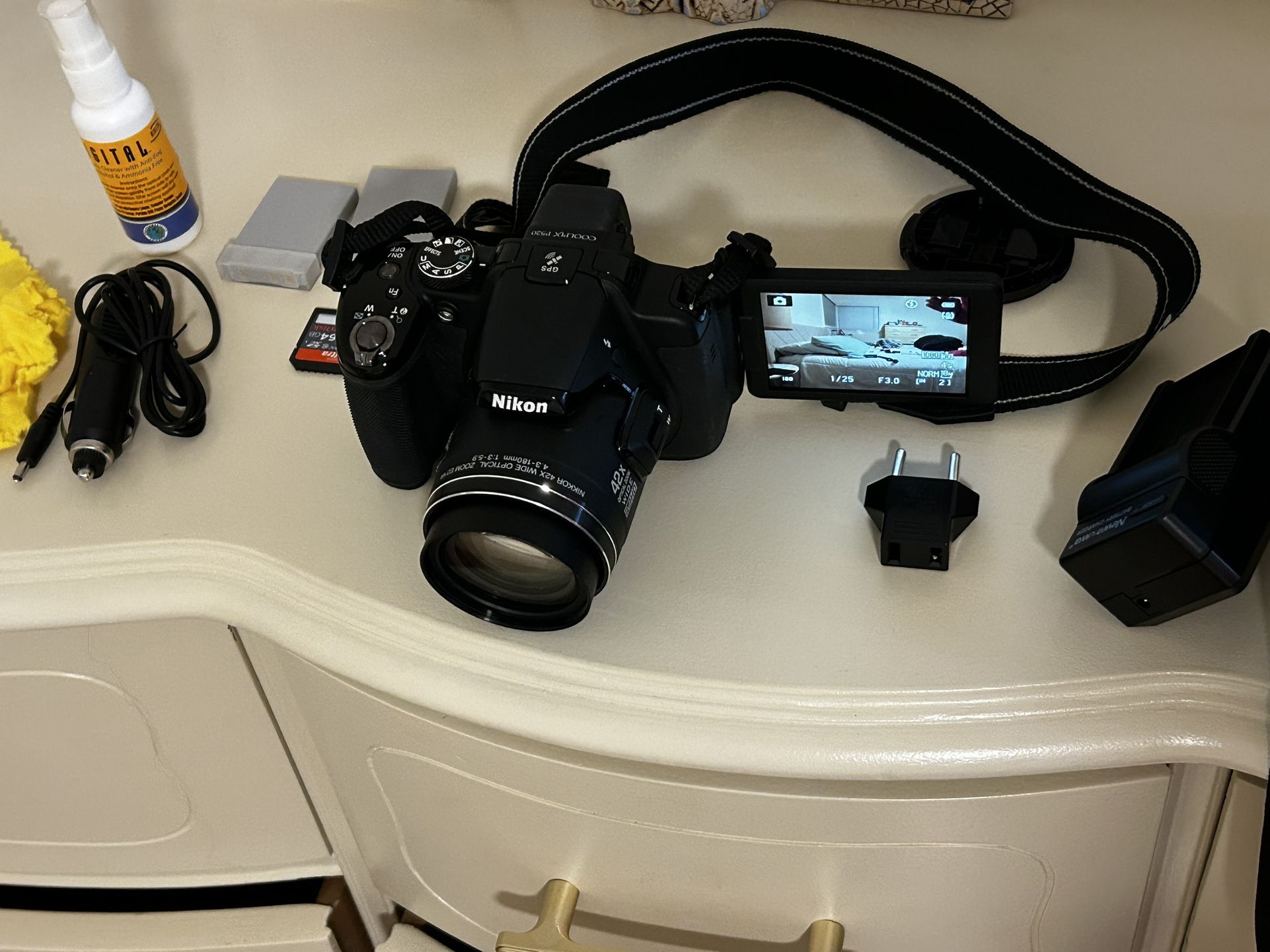 Nikon Coolpix P520 Digital Camera – 42x Zoom, Wi-Fi & GPS include three batteries and the case