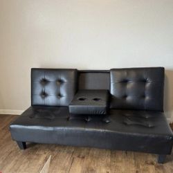 FUTON.
